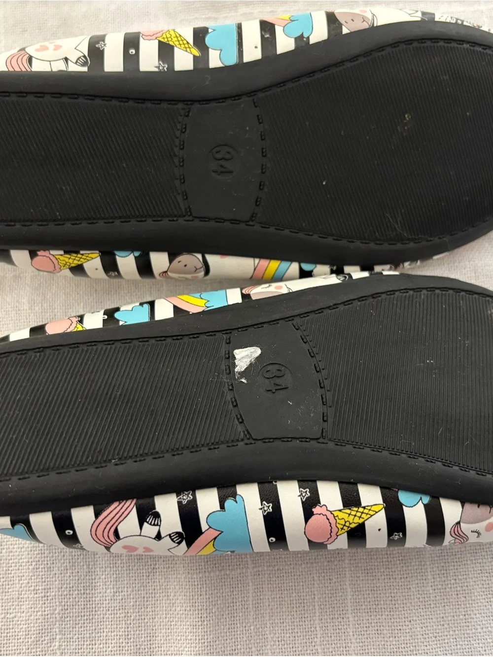 Kids' Unicorn Rainbow Ice Cream Print Ballet Flats - Black & White